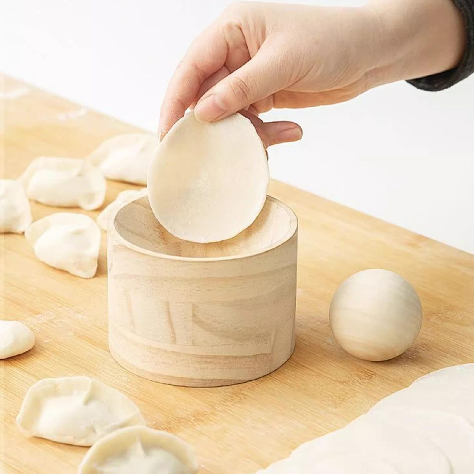 صانع الزلابية اليدوي الخشبي غي - مراجعة Kitchen Gadgets Dumpling Maker وسعره